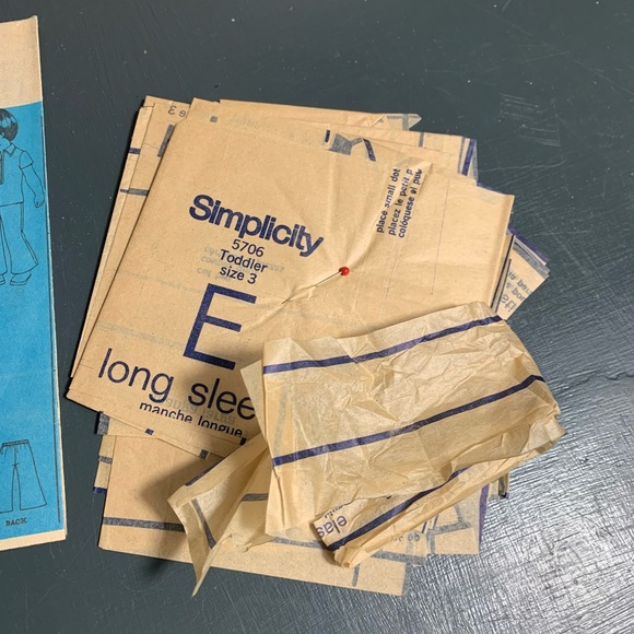 Simplicity Kids Sewing Pattern from the 70s - Picture 4 of 6